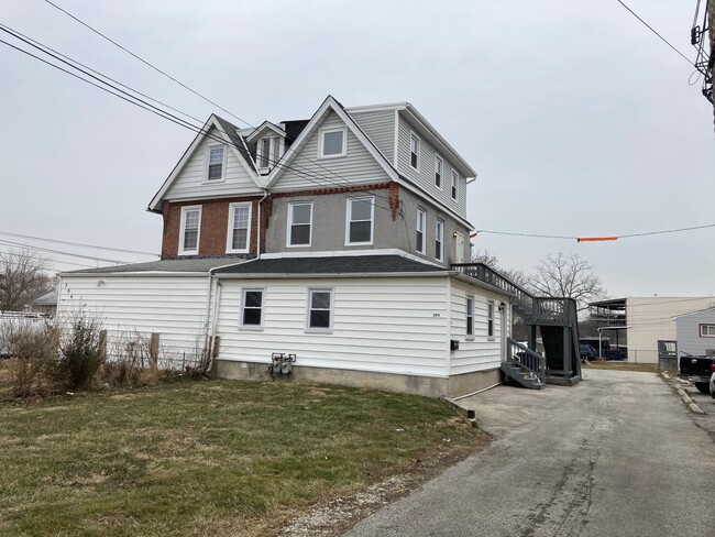 Building Photo - 304 Holmes Rd
