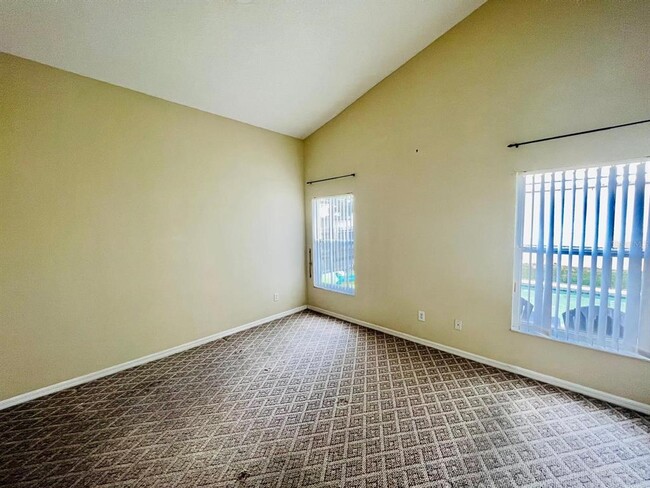 Building Photo - 2565 Bear Creek Ct