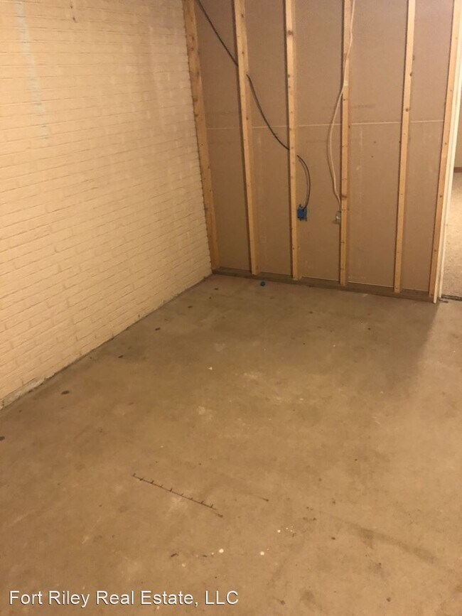 Foto del edificio - 4 br, 1.5 bath House - 212 South F Street