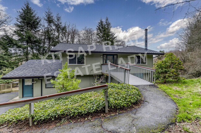 Foto del edificio - 9587 Silverdale Loop Rd NW