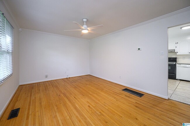 Building Photo - 1064 Sherbrooke Dr