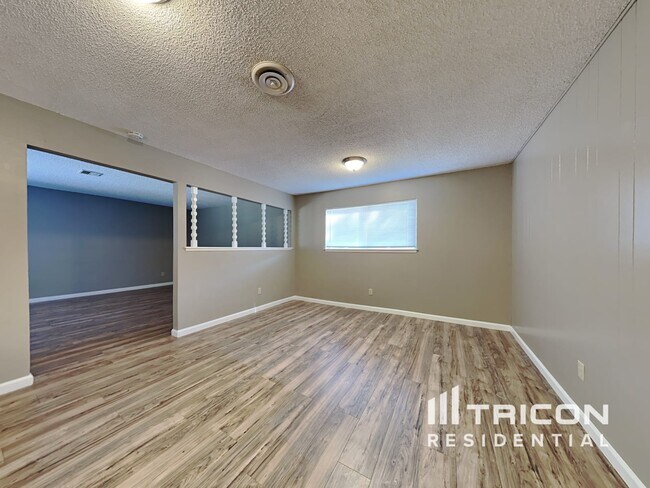 Foto del edificio - 1734 Floyd Avenue Modesto CA