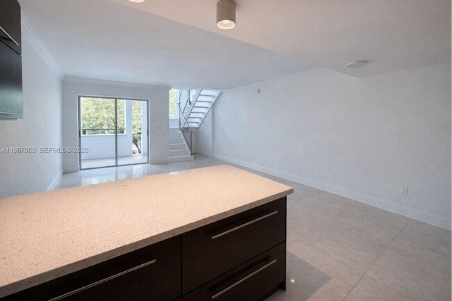 Foto del edificio - 1660 NE 135th St