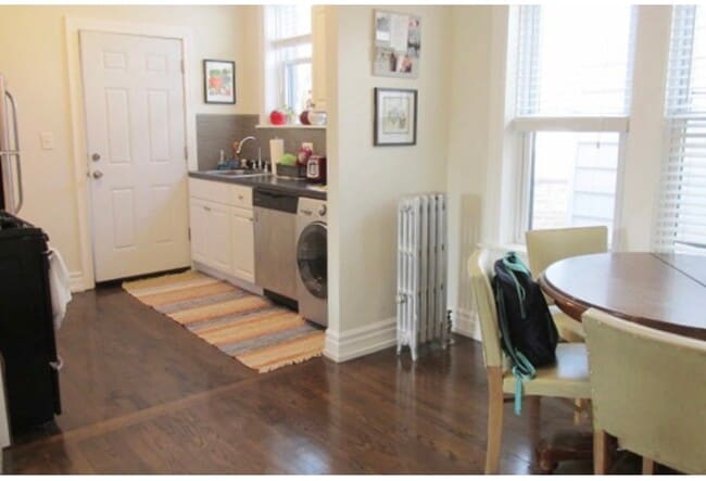 Foto del edificio - 2131 W Giddings St
