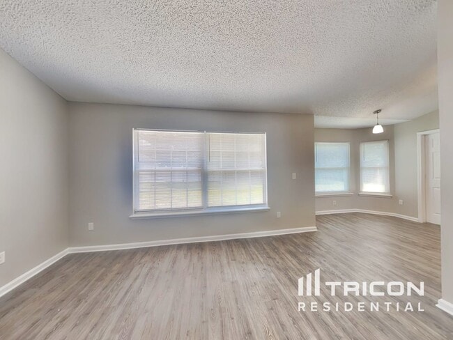 Building Photo - 4305 Ripken Cir W