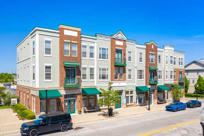 Building Photo - Town Commons Apartments