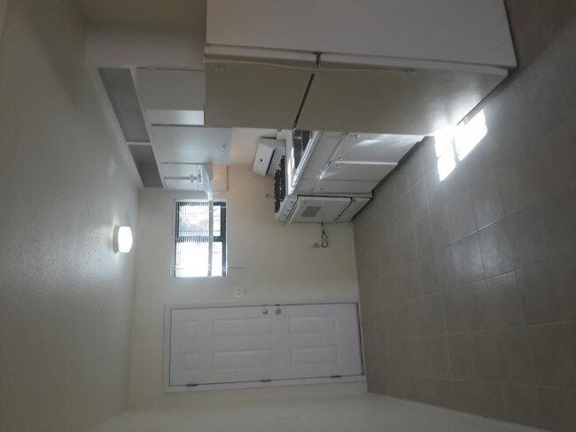 Building Photo - 336 Pennsylvania St NE