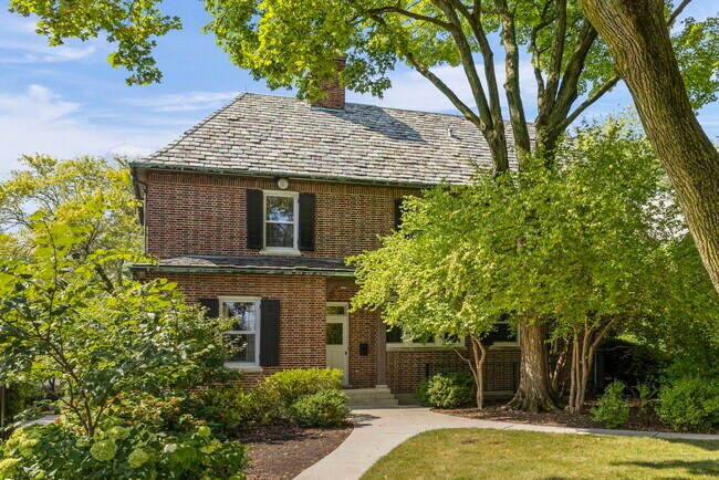 Foto del edificio - 1092 Wexford Ct