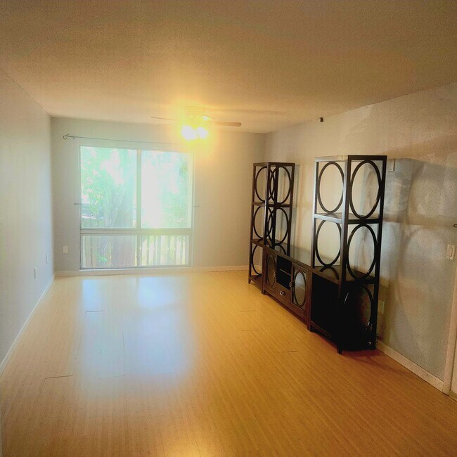Foto del edificio - 1700 SW 16th Ct