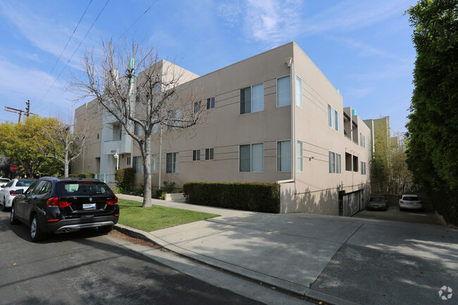 Building Photo - Moorpark Apartments