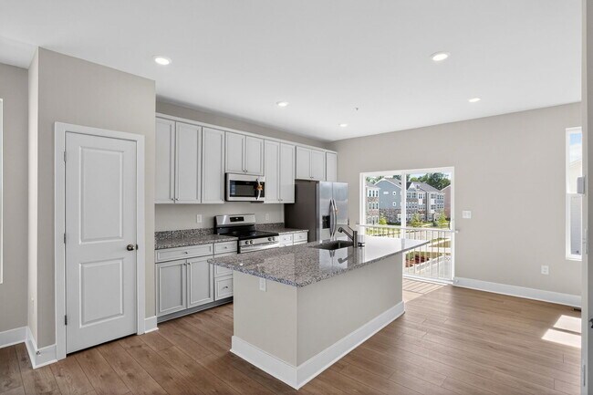 Foto del edificio - 5527 Aberdeen Pl