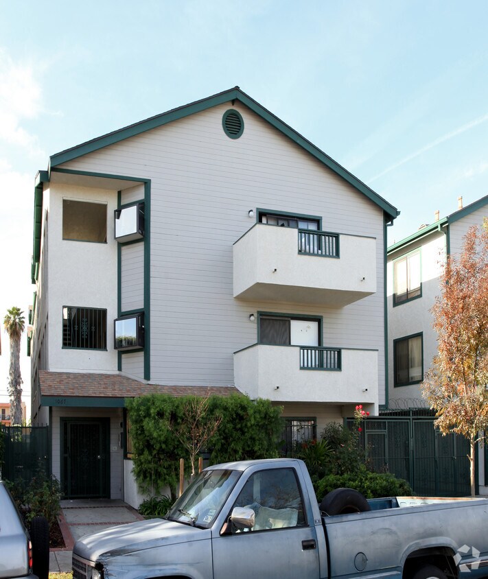 Building Photo - 1067 Dawson Ave