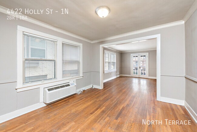 Foto del edificio - 4422 Holly St
