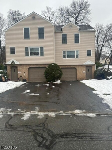 Foto principal - 2 Magnolia Ct
