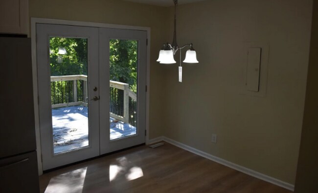 Building Photo - 2768 Milburnie Rd