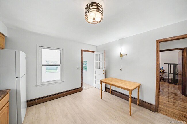 Foto del edificio - 15 Forge Hill Rd