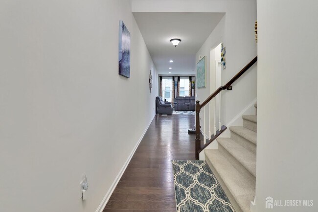 Foto del edificio - 9 Clover Ln