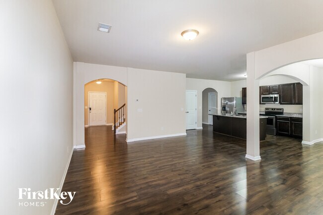 Building Photo - 185 Southwind Cir