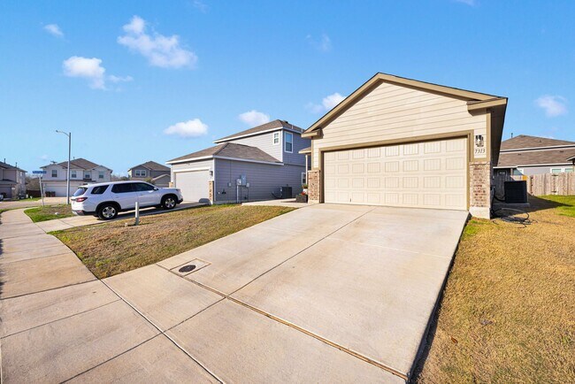 Foto del edificio - For Rent: Beautiful Bella Vista home in Hu...