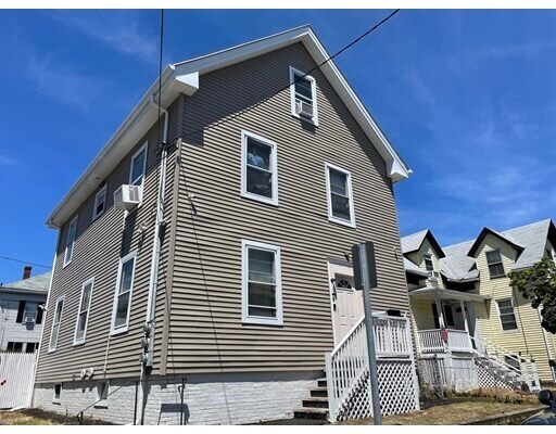 Primary Photo - 16 Robinson St