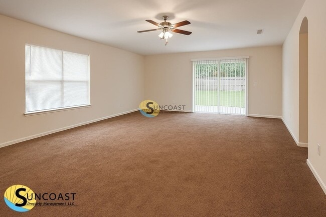 Building Photo - 5550 Oak Crossing Dr