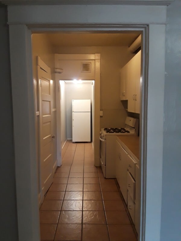Building Photo - 135 S 700 E