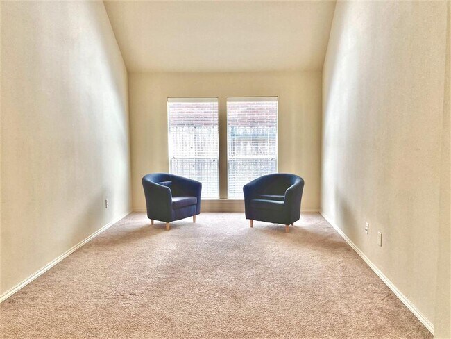 Foto del edificio - 3711 Rocky Ledge Ln
