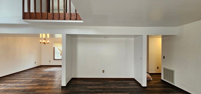 SALA DE ESTAR - 114 Murray Hill Rd