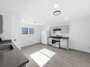 Building Photo - 4907 Fox Mill Ln