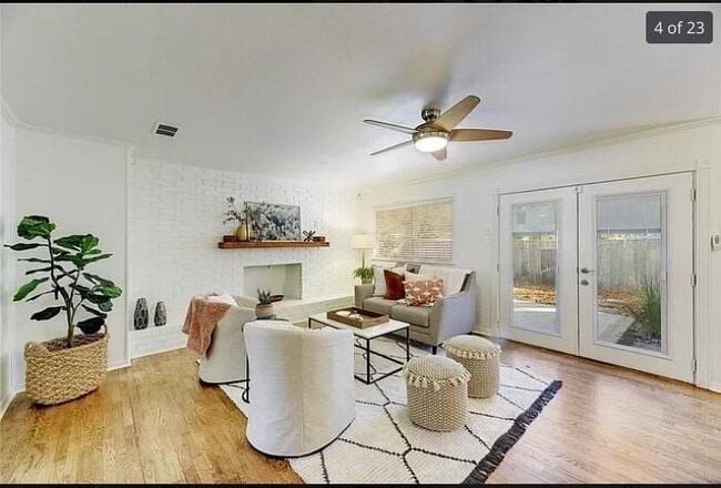 Building Photo - 400 Ramble Ln