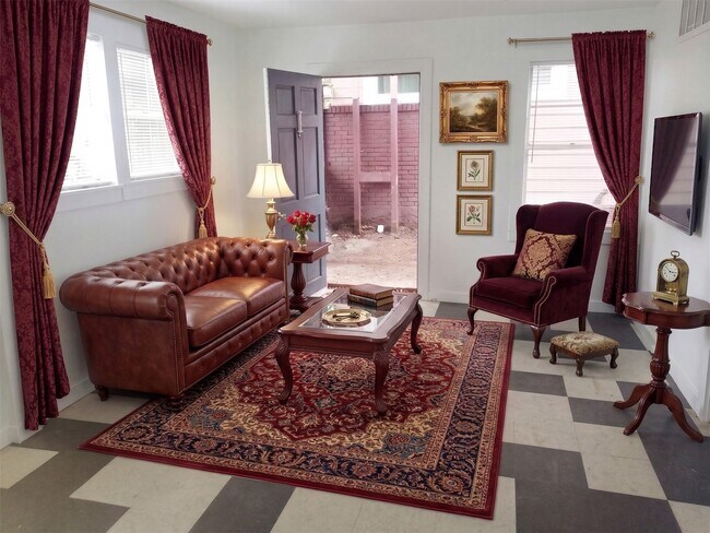 Foto del edificio - 2520 Hopkins St