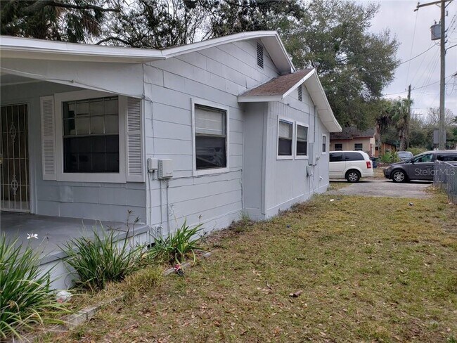 Building Photo - 8201 N 14th St