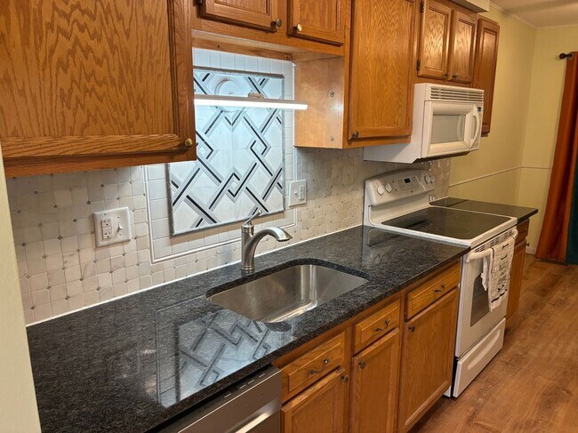 Foto del edificio - 17082 Kingsbrooke Dr