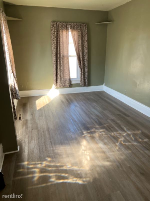 Building Photo - 2 br, 1 bath House - 522 N Park St