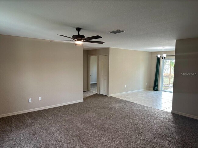 Foto del edificio - Lovely affordably Priced 3 Bd/2 bath home ...