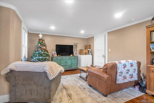 Building Photo - 10 Spartan Pl