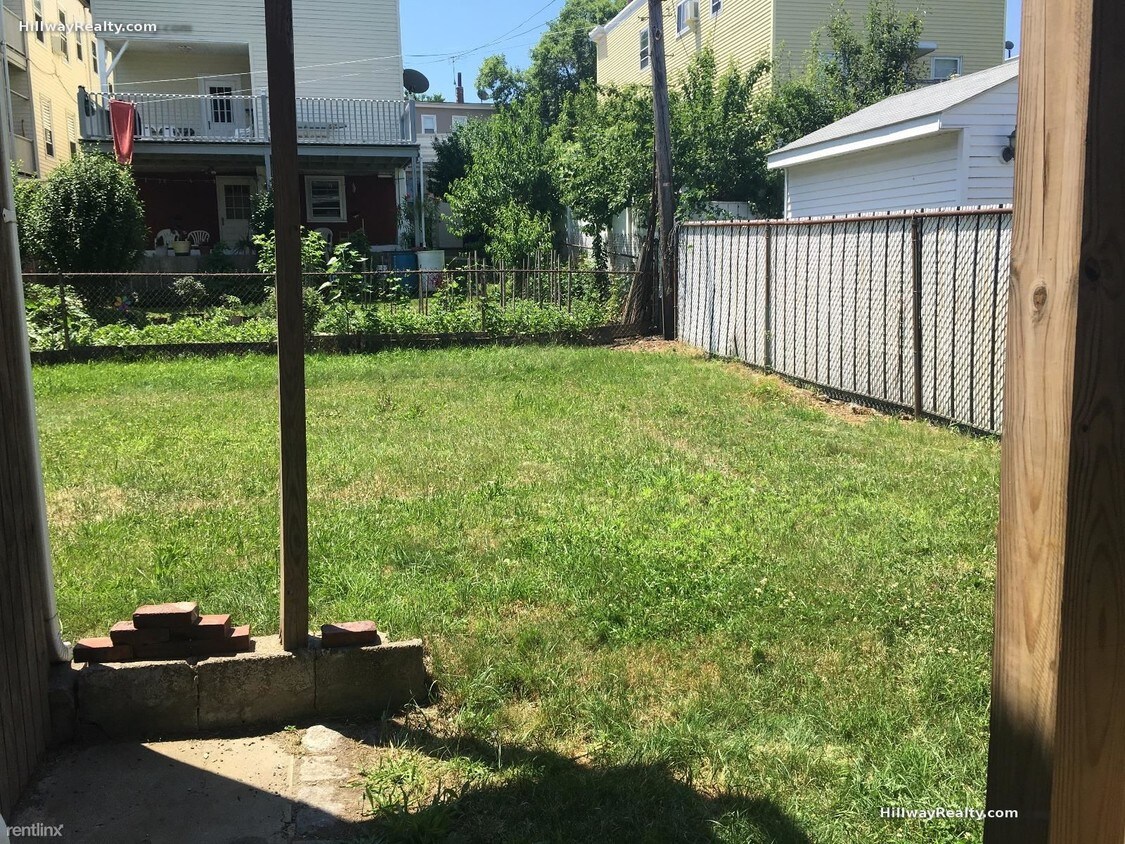 2 br, 1 bath - 99 Addison St - 2 br, 1 bath  - 99 Addison St