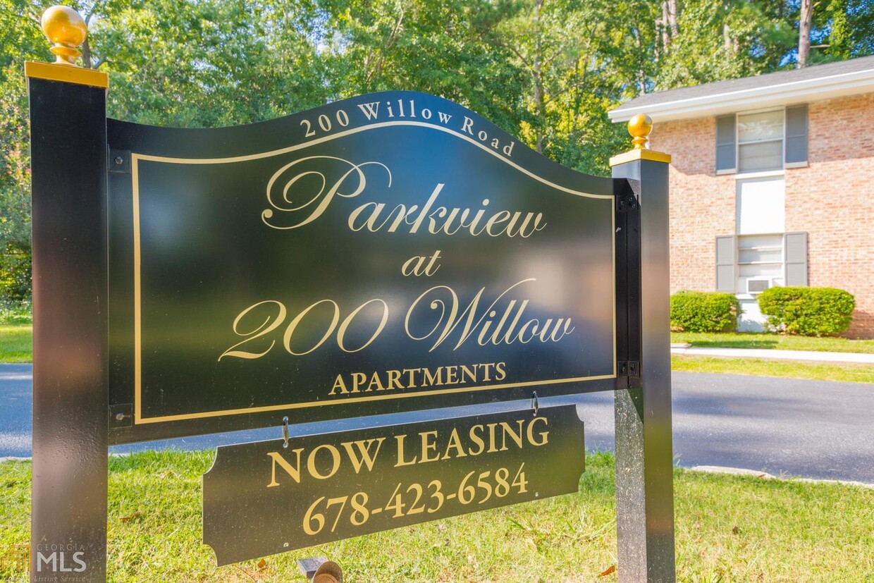 Foto principal - 200 Willow Rd