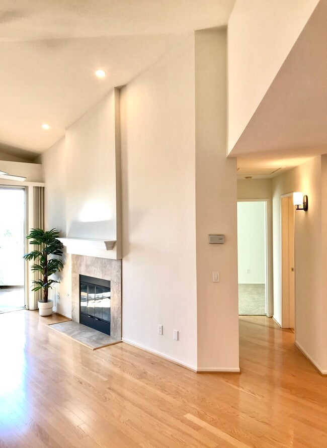 Living Room Hall - 11325 Affinity Ct