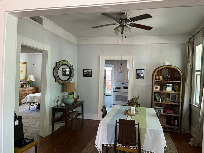 Foto del edificio - 1018 Bethany St