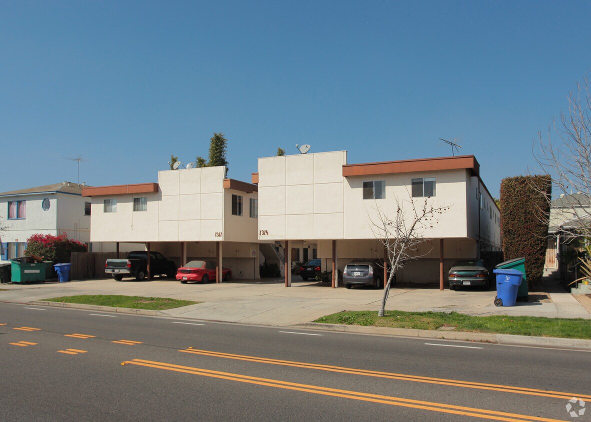 Building Photo - 1311-1315 Ocean Park Blvd