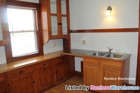 Foto del edificio - 2200 E 32nd St