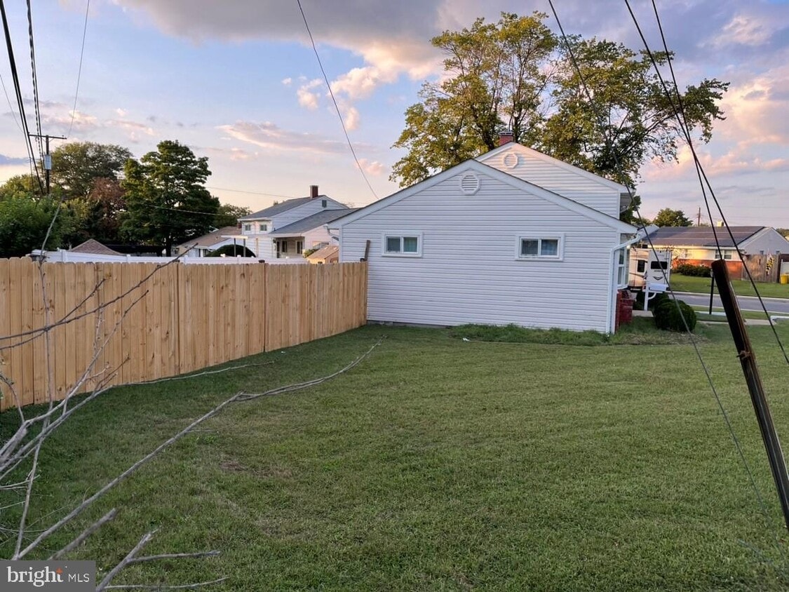 Primary Photo - 200 Baylor Rd