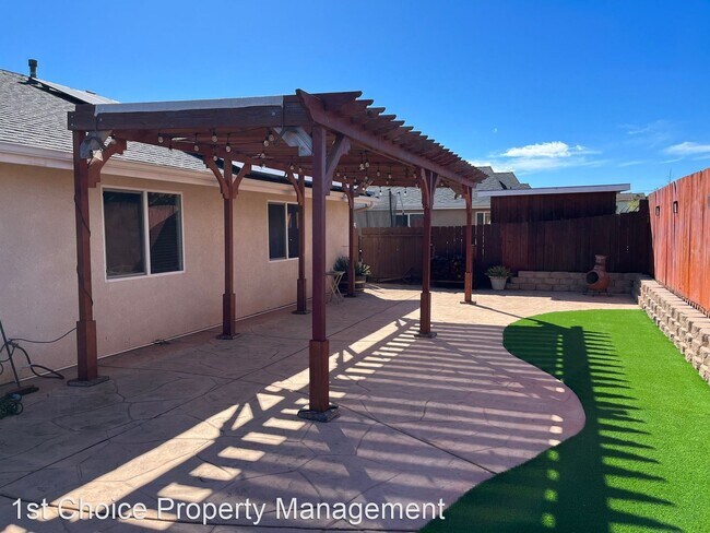 Foto del edificio - 3 br, 2 bath House - 472 Grove Lane