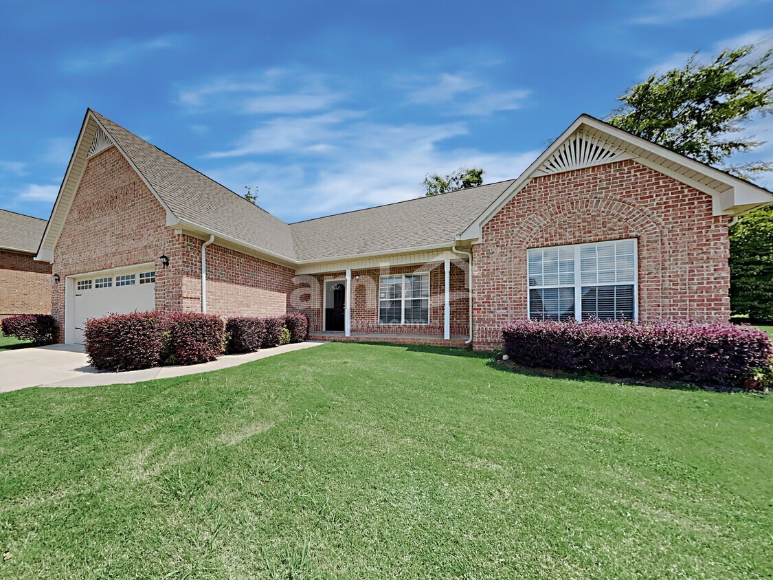 Foto principal - 3018 Joseph Dr