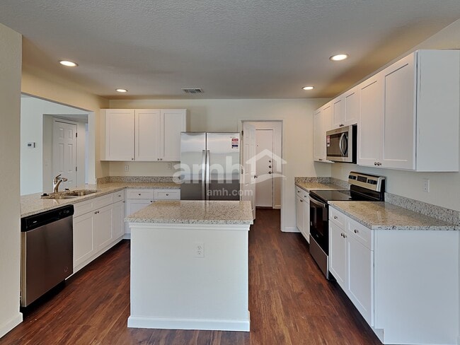 Building Photo - 11023 Vollmer Ln