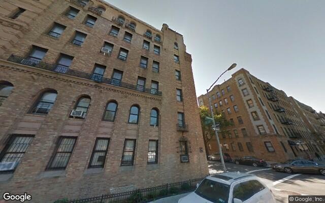 Primary Photo - 752 Pelham Pkwy S