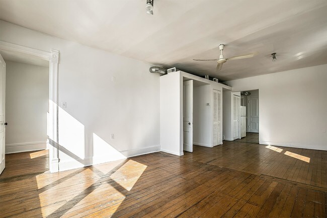 Building Photo - 2025 S Ruble St
