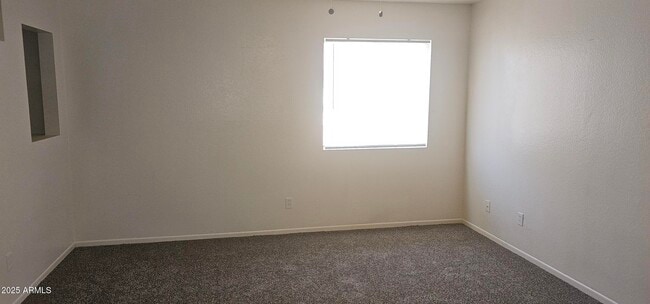 Foto del edificio - 6156 E Greenway St