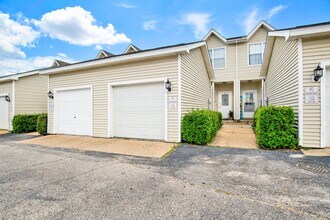 Building Photo - 601 E Burgess Rd